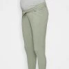 ONLY MATERNITY OLMPOPTRASH SALLY EASY - Stoffhose - Seagrass - Damen