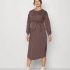 ONLY MATERNITY OLMADELE LIFE LONG BELT DRESS - Jerseykleid - Brown - Damen
